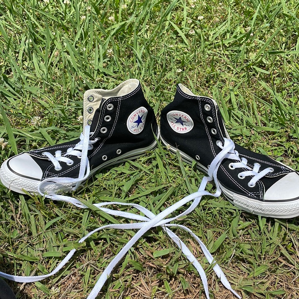 Black high top converse